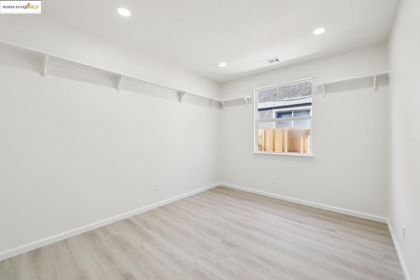 Detail Gallery Image 32 of 49 For 711 Thompsons Dr, Brentwood,  CA 94513 - 3 Beds | 2/1 Baths