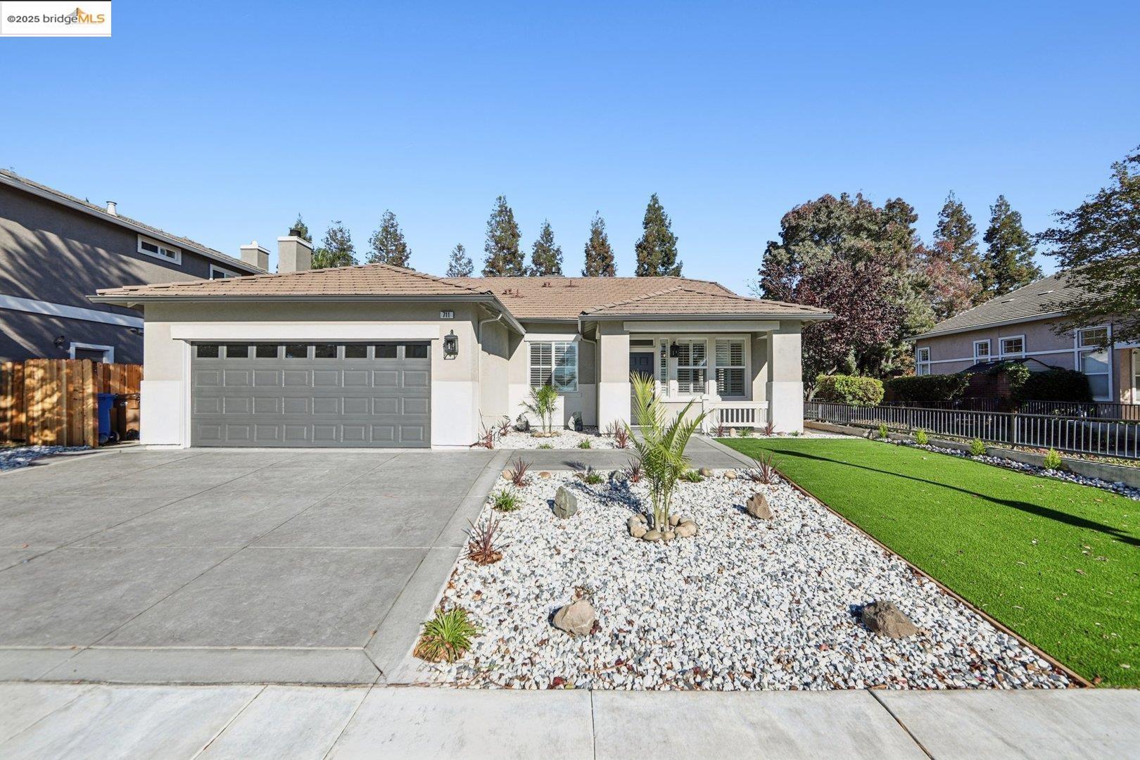 Detail Gallery Image 5 of 49 For 711 Thompsons Dr, Brentwood,  CA 94513 - 3 Beds | 2/1 Baths