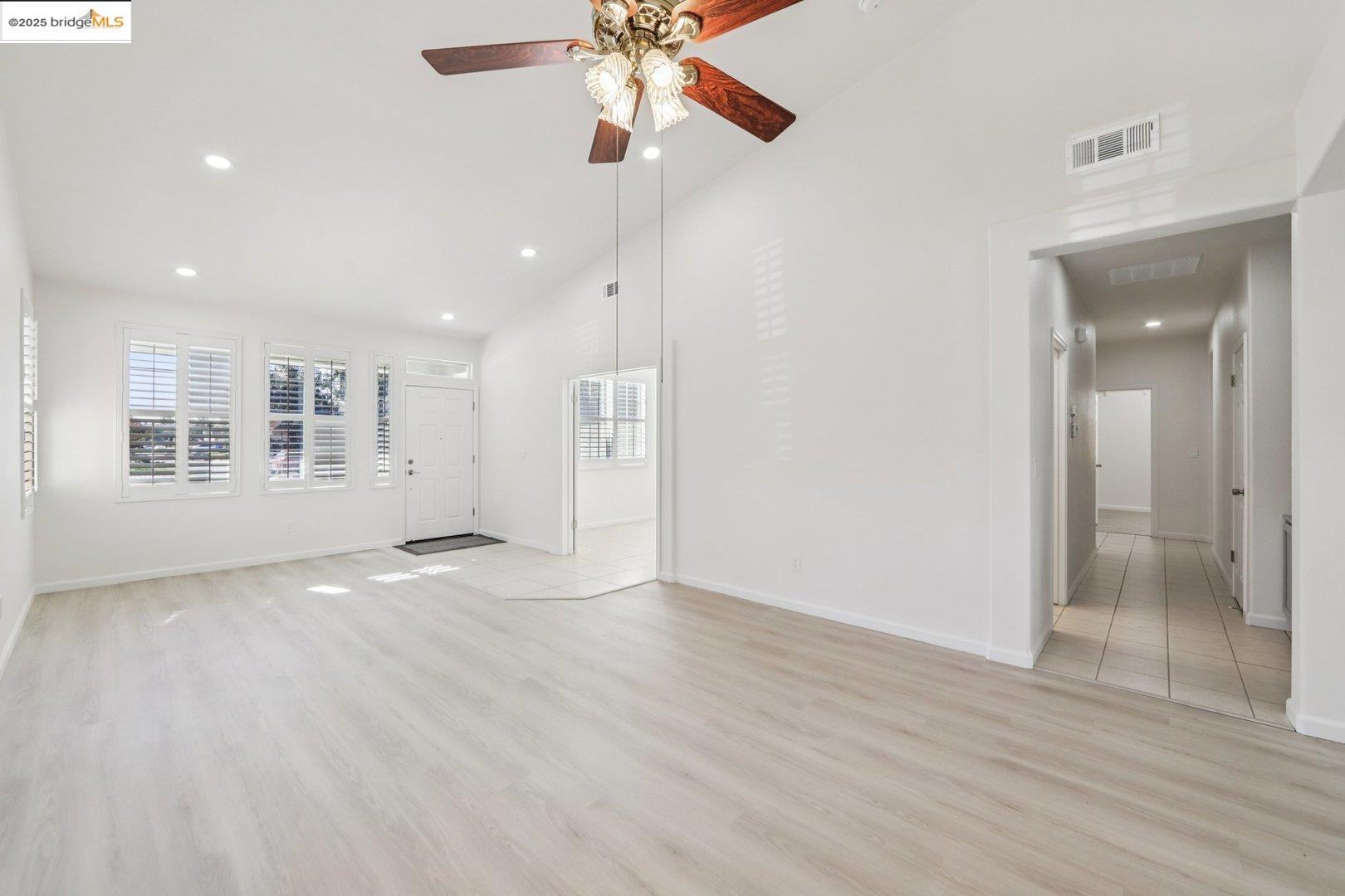 Detail Gallery Image 7 of 49 For 711 Thompsons Dr, Brentwood,  CA 94513 - 3 Beds | 2/1 Baths