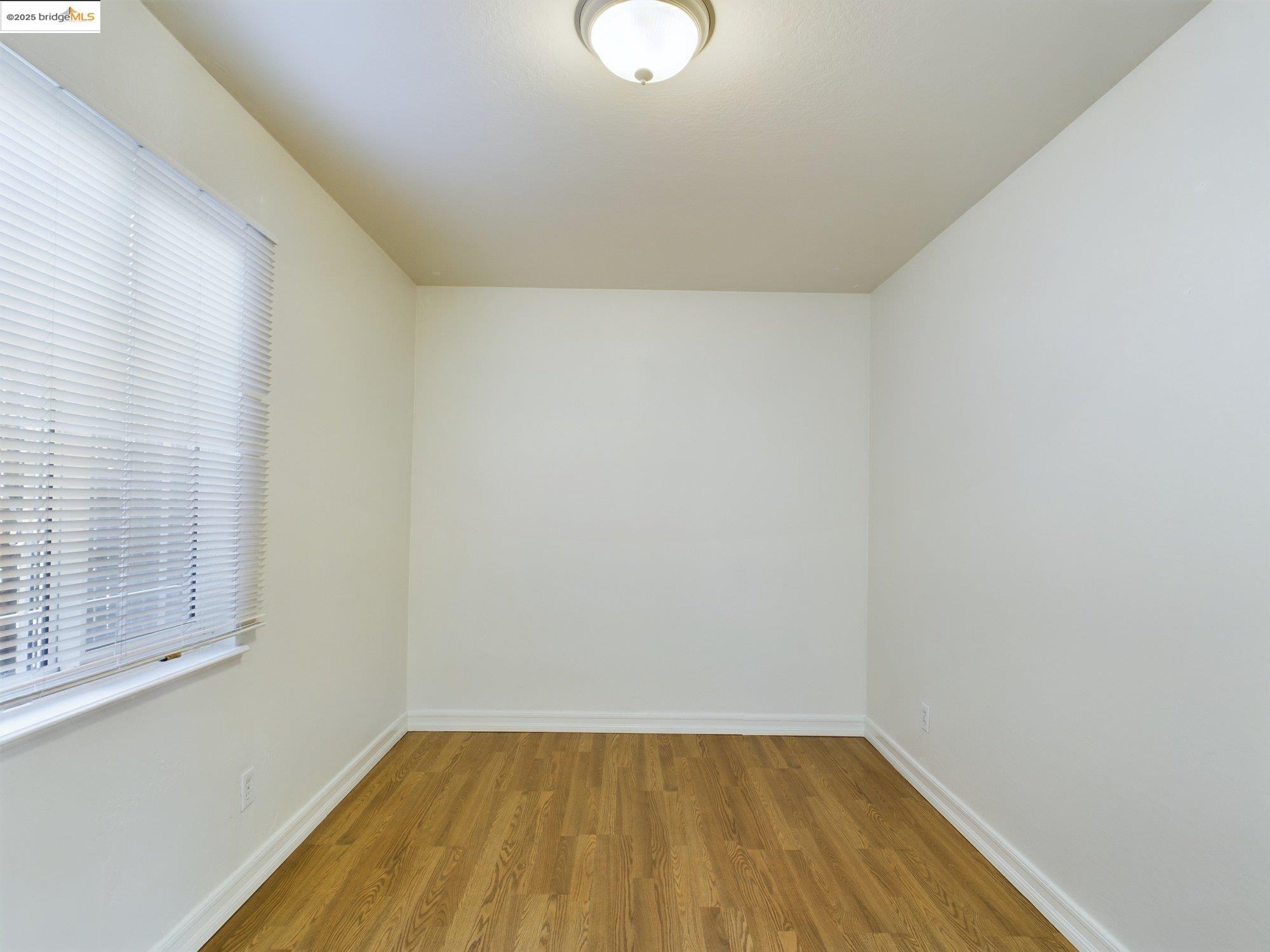 Detail Gallery Image 11 of 17 For 3811 Opal St, Oakland,  CA 94609 - 1 Beds | 1 Baths