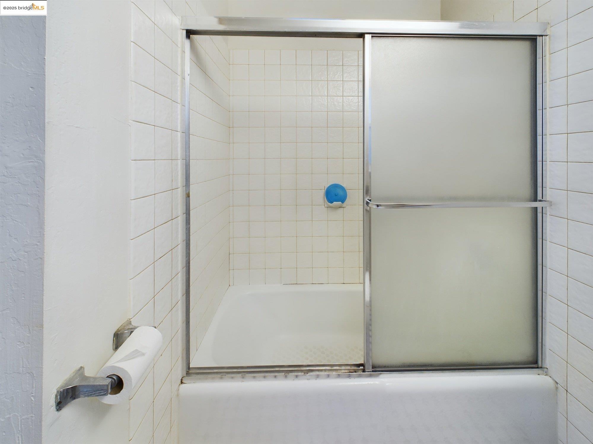 Detail Gallery Image 16 of 17 For 3811 Opal St, Oakland,  CA 94609 - 1 Beds | 1 Baths