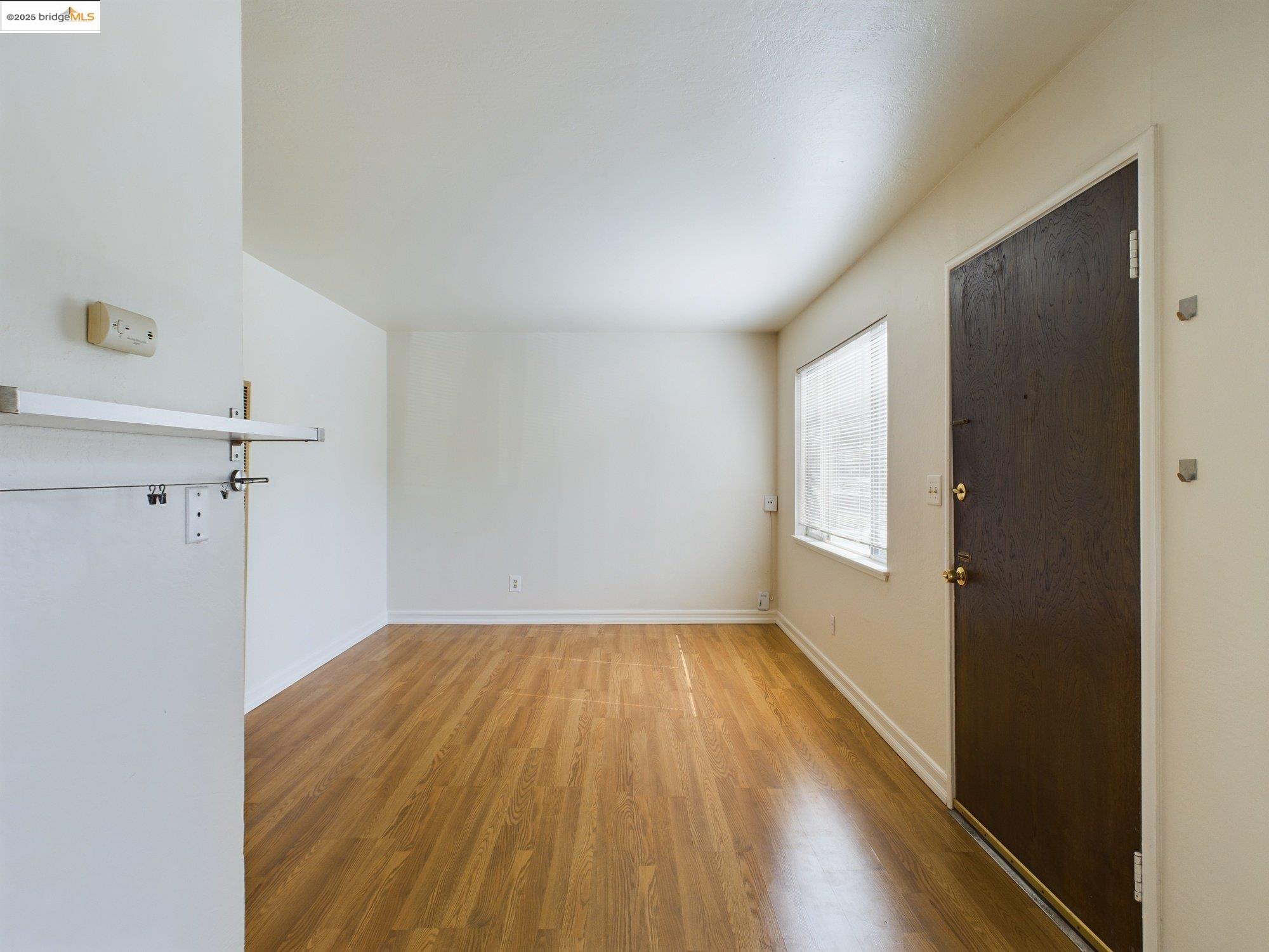 Detail Gallery Image 6 of 12 For 3811 Opal St, Oakland,  CA 94609 - 1 Beds | 1 Baths