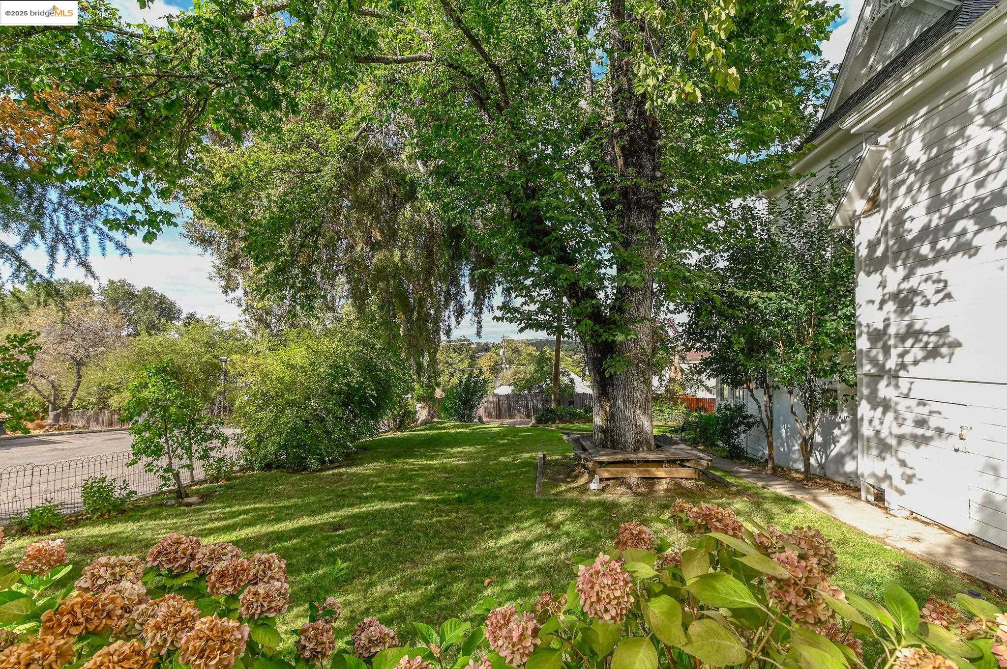 Detail Gallery Image 2 of 59 For 68 Church Hill Road, San Andreas,  CA 95249-0000 - 5 Beds | 3 Baths