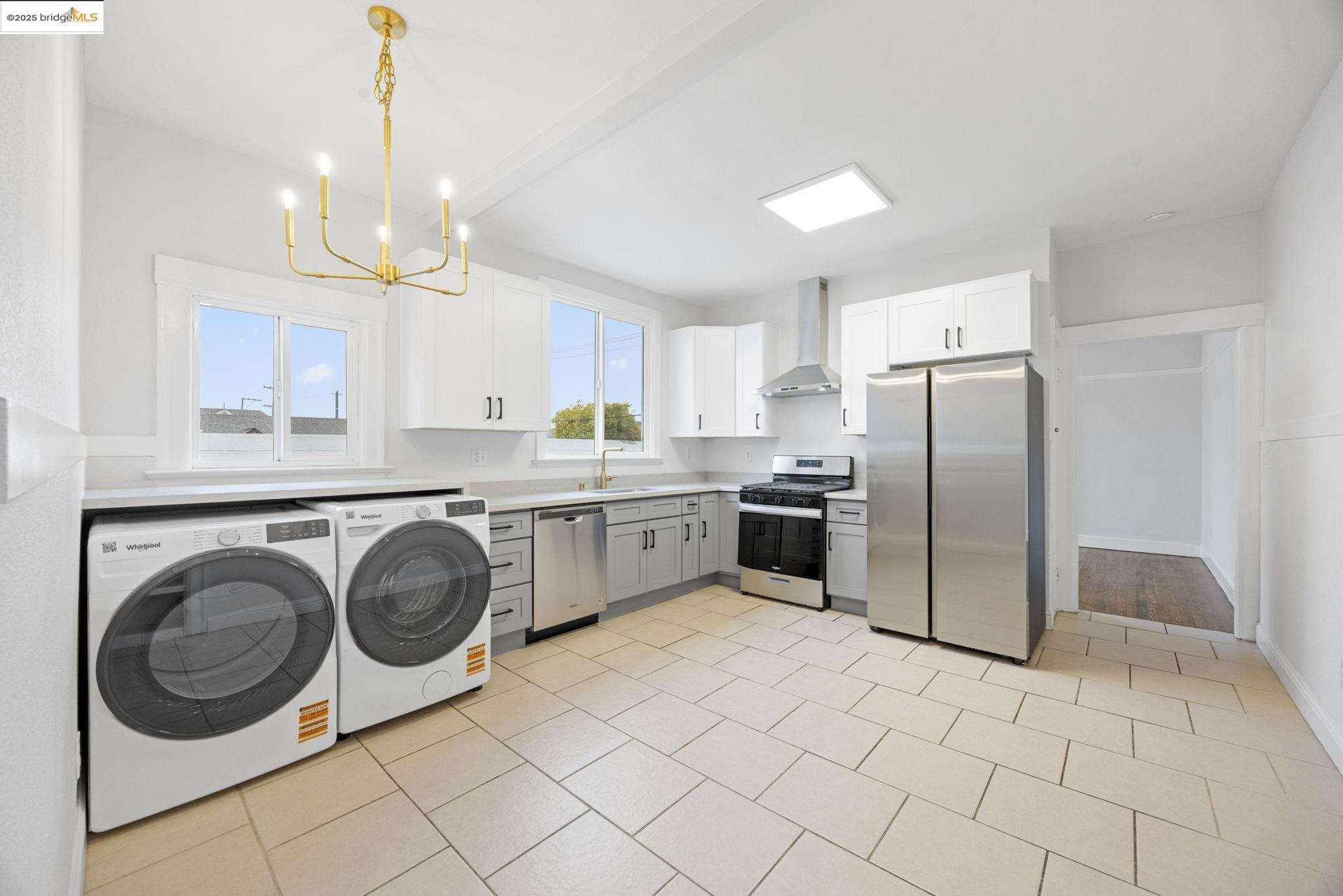 Front Image Thumbnail for EB41117745