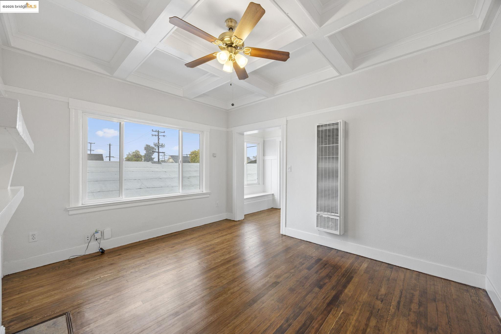 Detail Gallery Image 8 of 21 For 685 37th Street #687,  Oakland,  CA 94609 - 2 Beds | 1 Baths