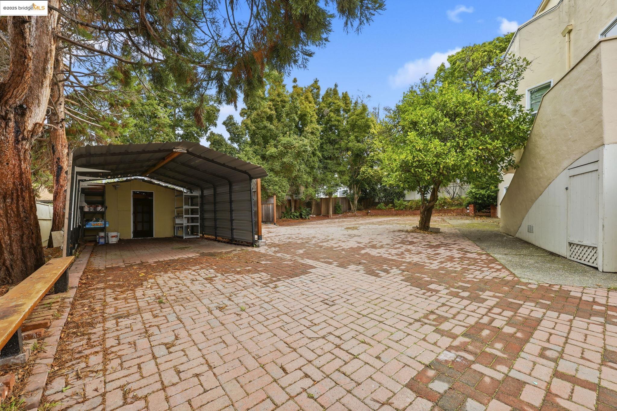 Detail Gallery Image 26 of 29 For 5449 Barrett Ave, El Cerrito,  CA 94530 - 4 Beds | 4/1 Baths