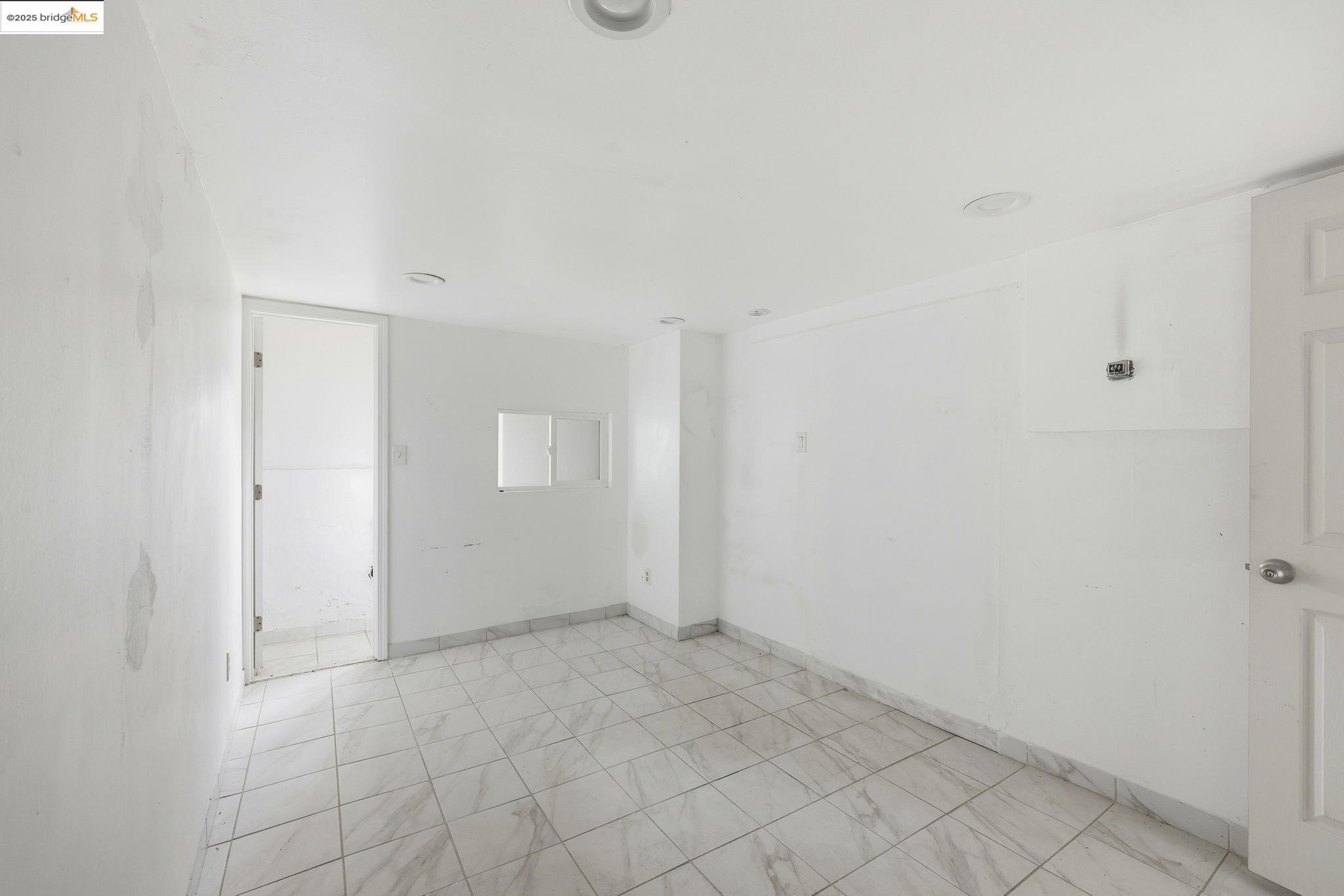 Detail Gallery Image 29 of 29 For 5449 Barrett Ave, El Cerrito,  CA 94530 - 4 Beds | 4/1 Baths