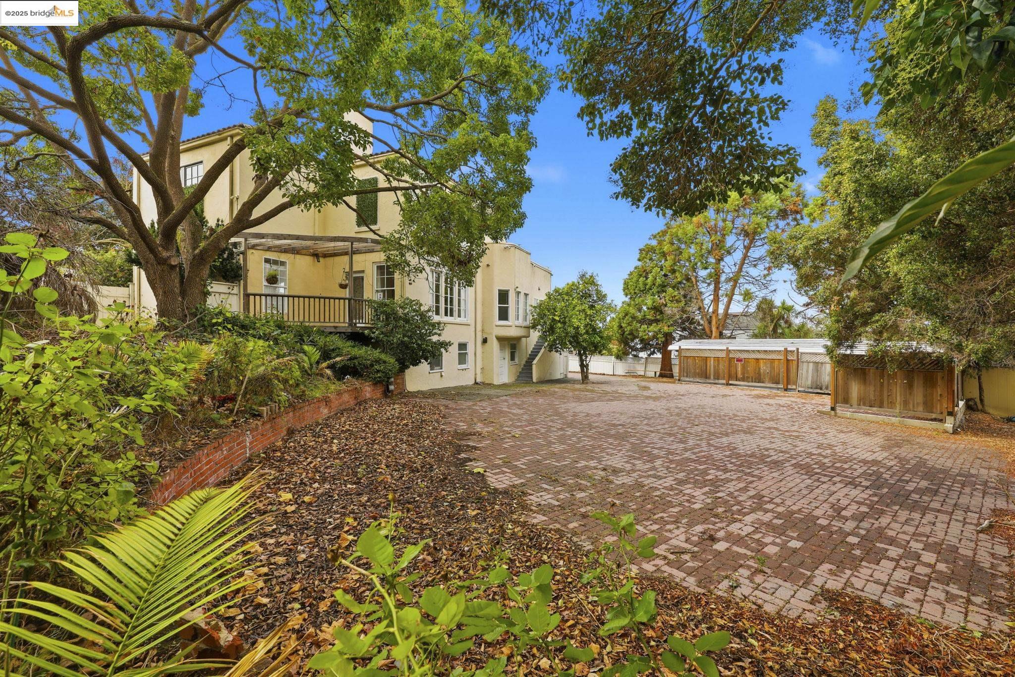 Detail Gallery Image 28 of 28 For 5449 Barrett Ave, El Cerrito,  CA 94530 - 4 Beds | 4/1 Baths