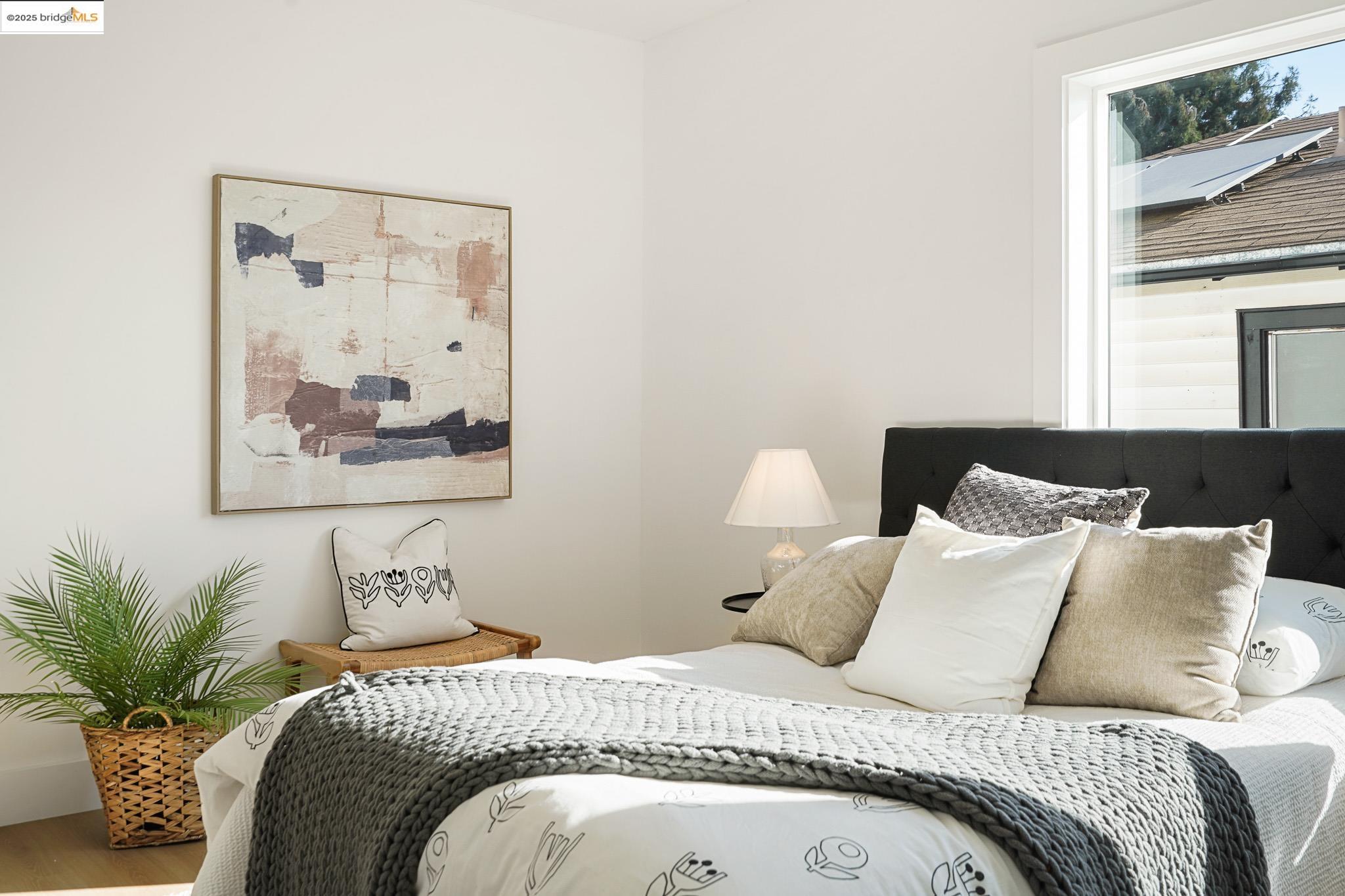 Detail Gallery Image 24 of 34 For 2644 77th Ave, Oakland,  CA 94605 - 3 Beds | 2 Baths