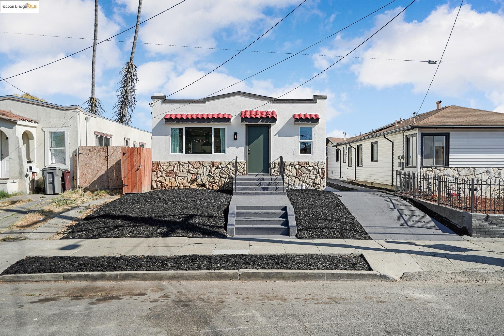 Detail Gallery Image 29 of 34 For 2644 77th Ave, Oakland,  CA 94605 - 3 Beds | 2 Baths