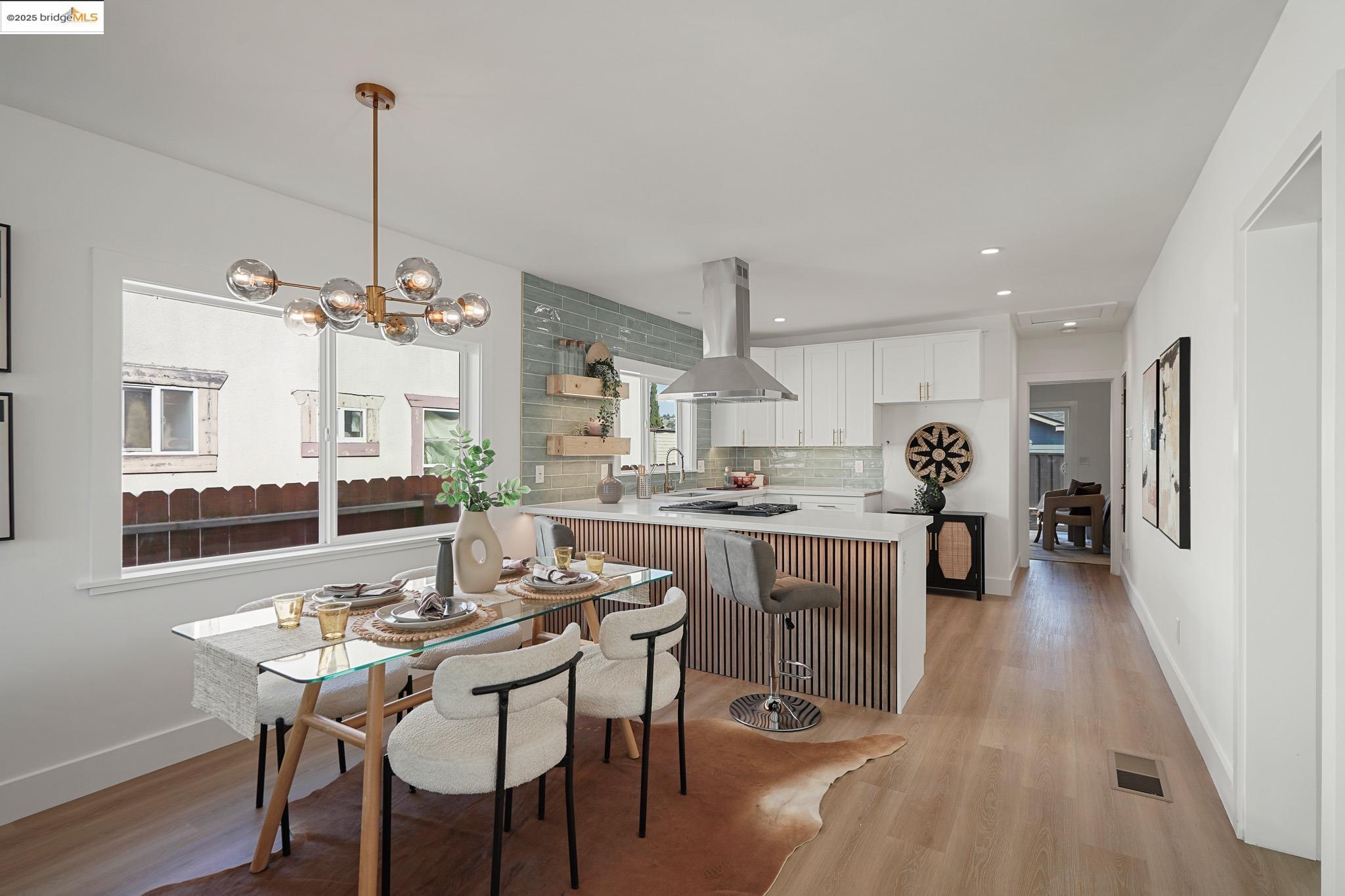 Detail Gallery Image 8 of 34 For 2644 77th Ave, Oakland,  CA 94605 - 3 Beds | 2 Baths