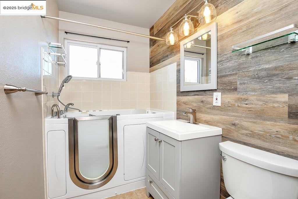 Detail Gallery Image 18 of 28 For 609 Lynn Ave, Antioch,  CA 94509 - 3 Beds | 2 Baths