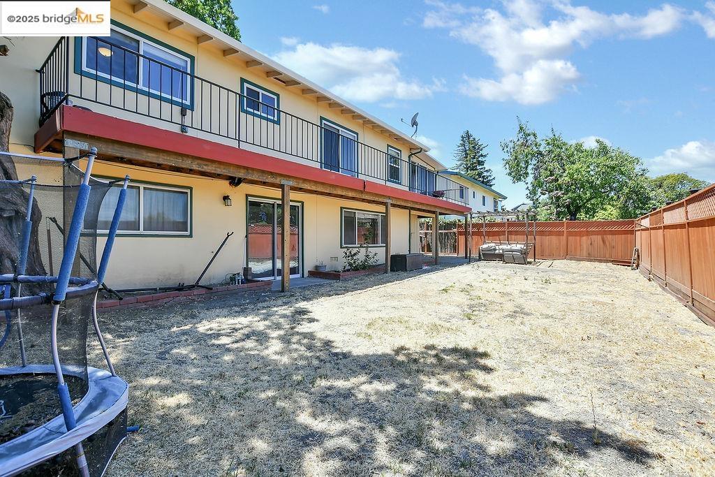 Detail Gallery Image 25 of 28 For 609 Lynn Ave, Antioch,  CA 94509 - 3 Beds | 2 Baths