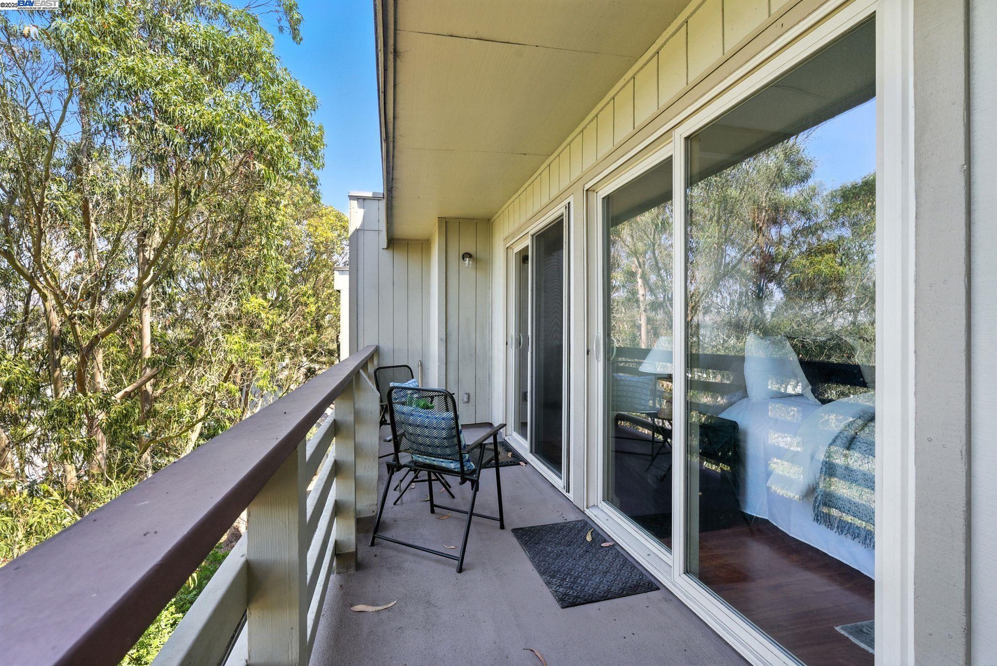 Detail Gallery Image 30 of 55 For 332 Philip Dr #303,  Daly City,  CA 94015 - 2 Beds | 2 Baths