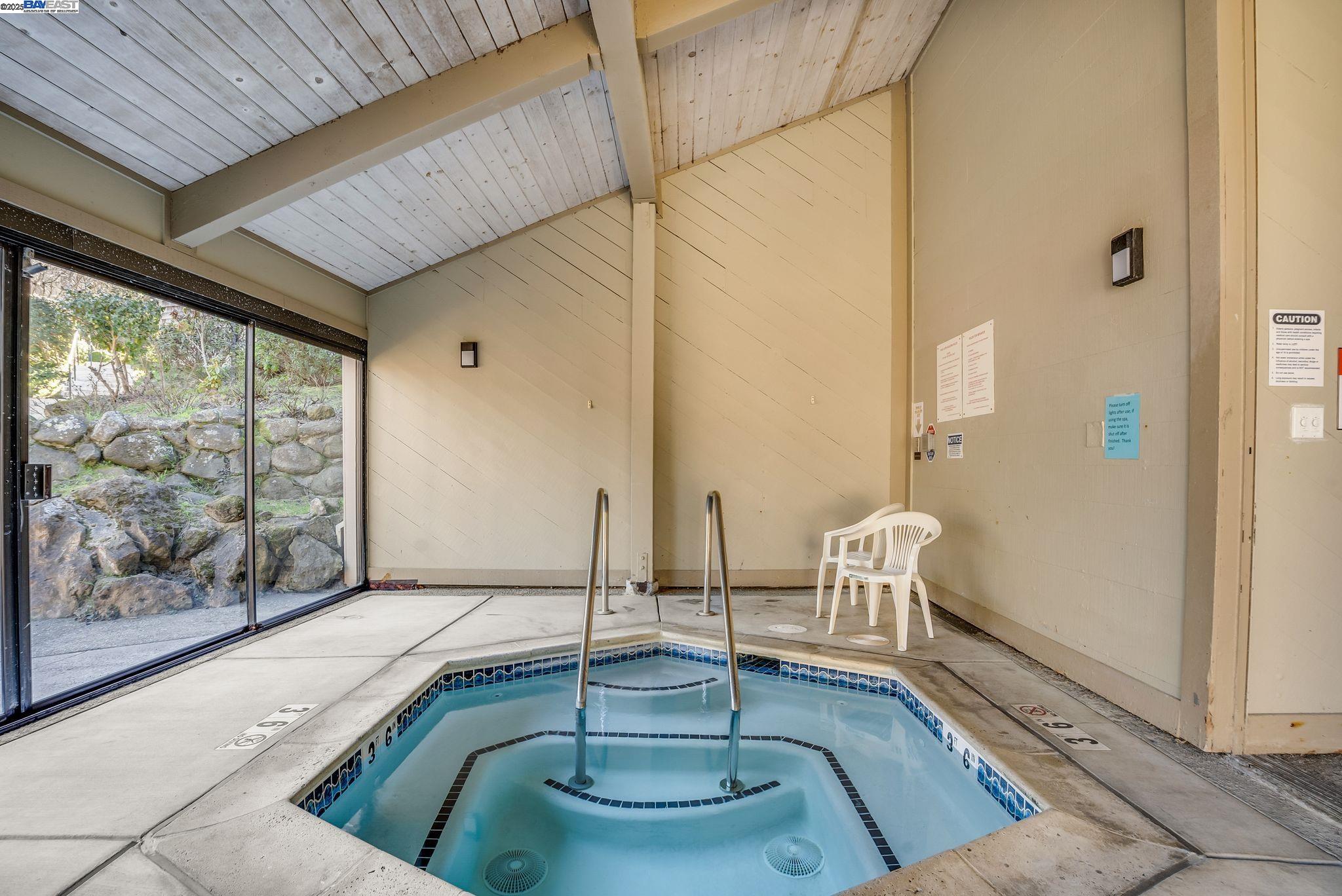 Detail Gallery Image 36 of 55 For 332 Philip Dr #303,  Daly City,  CA 94015 - 2 Beds | 2 Baths