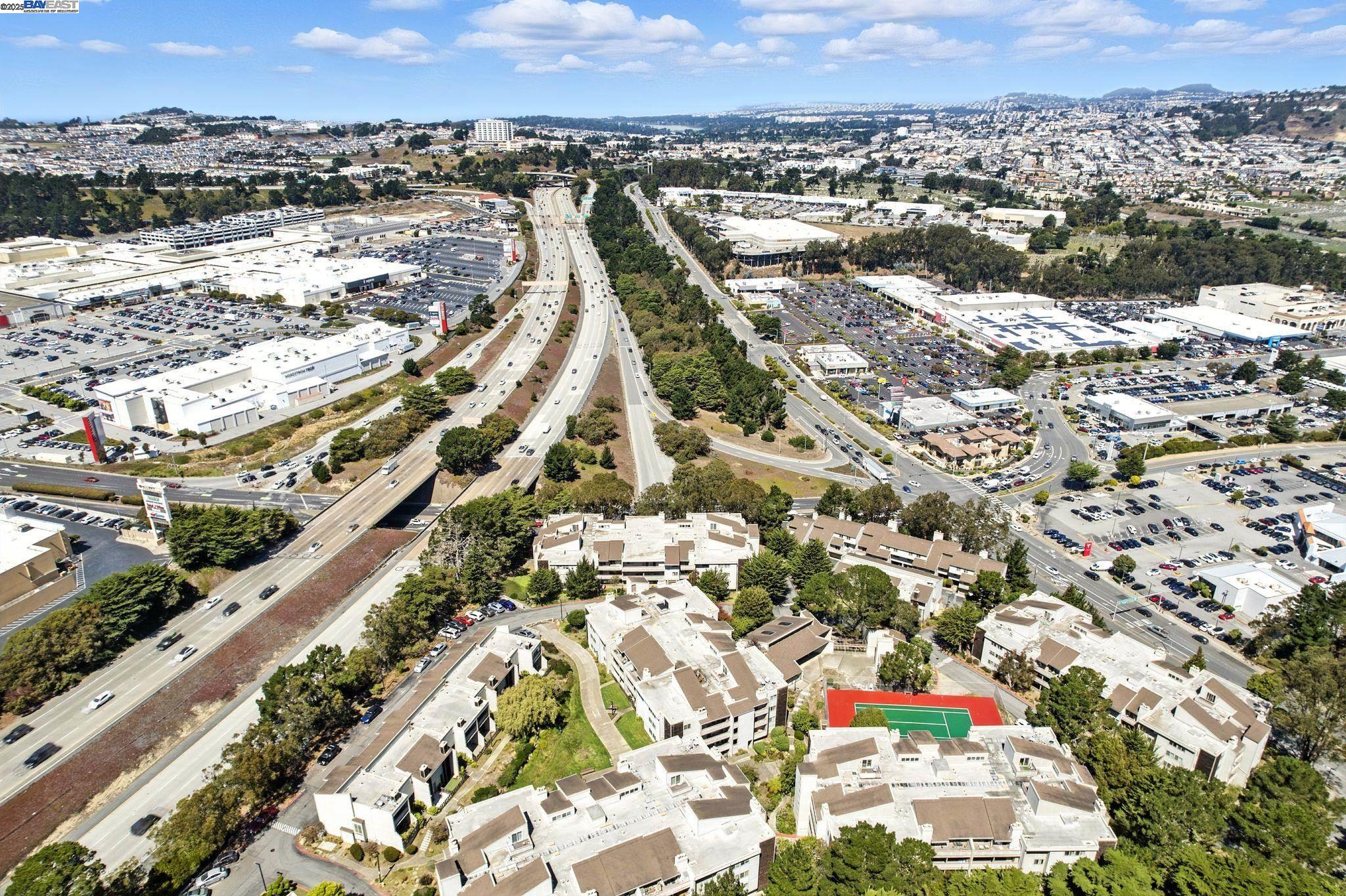 Detail Gallery Image 41 of 55 For 332 Philip Dr #303,  Daly City,  CA 94015 - 2 Beds | 2 Baths