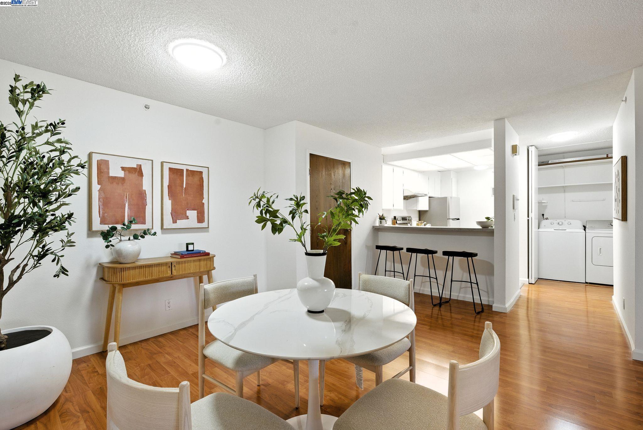 Detail Gallery Image 8 of 55 For 332 Philip Dr #303,  Daly City,  CA 94015 - 2 Beds | 2 Baths