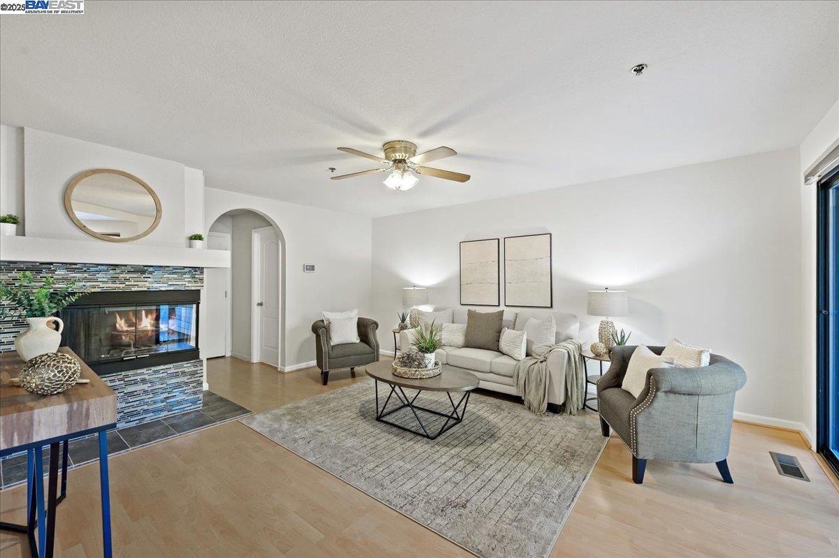 Photo #9: 41117753 Listing: Photo #9