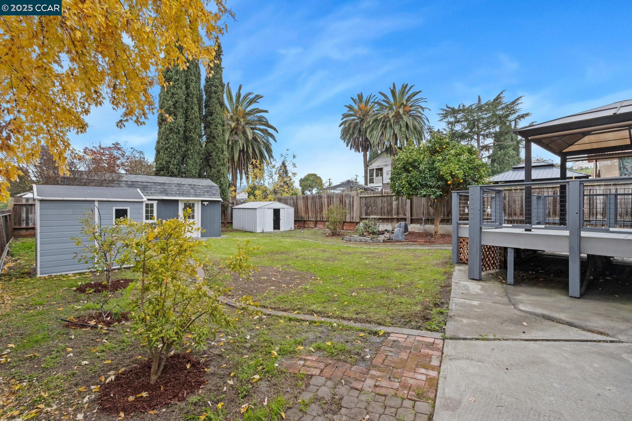 Detail Gallery Image 23 of 39 For 31 Adelaide Dr, Martinez,  CA 94553 - 2 Beds | 2 Baths