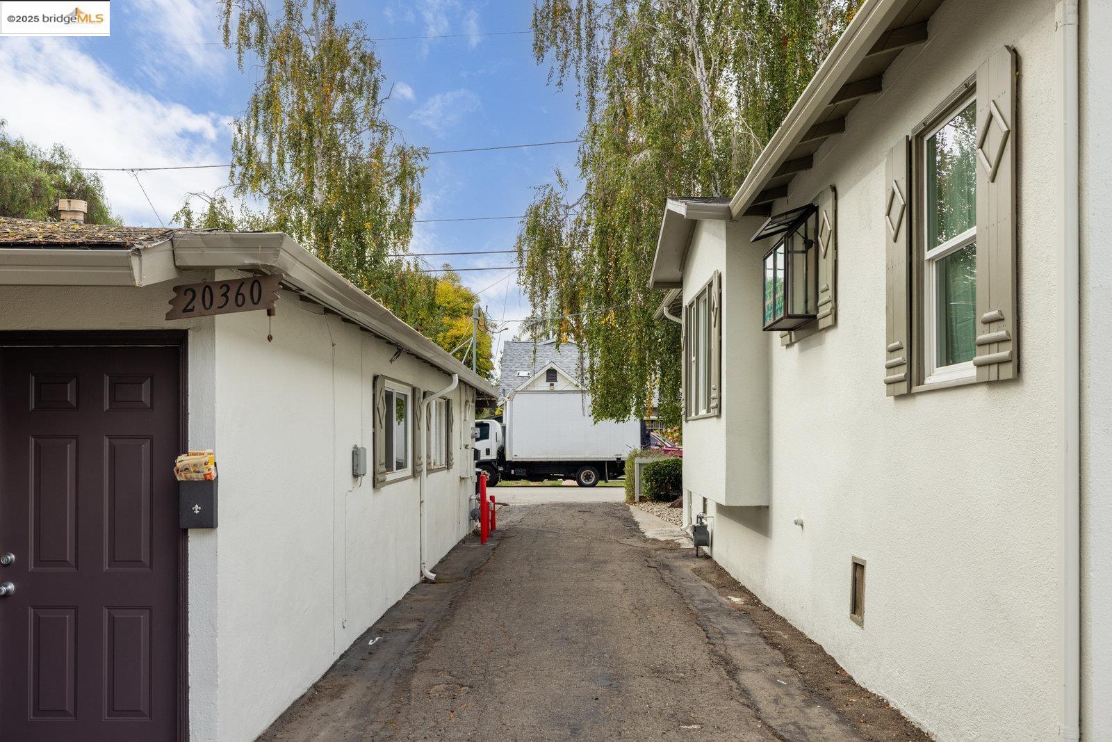 Detail Gallery Image 42 of 56 For 20342 Concord Ave, Hayward,  CA 94541 - 4 Beds | 3 Baths