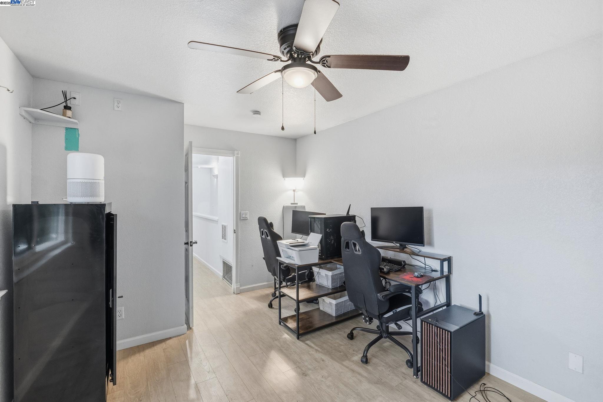 Detail Gallery Image 25 of 31 For 801 Nash Rd #G4,  Hollister,  CA 95023 - 3 Beds | 2/1 Baths