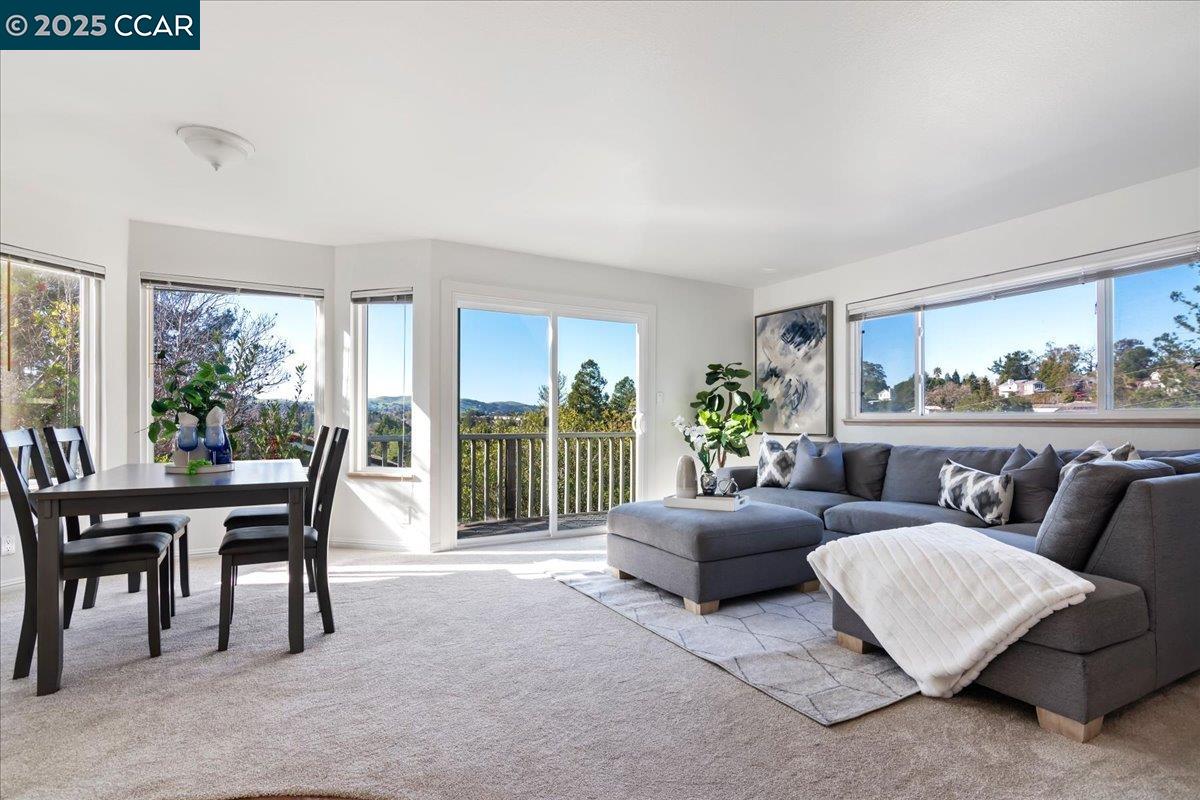 Detail Gallery Image 11 of 51 For 207 Midway Dr, Martinez,  CA 94553 - 4 Beds | 3 Baths