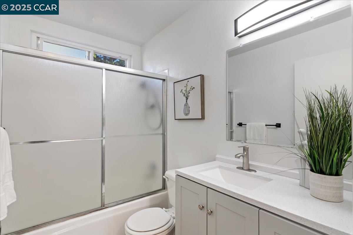 Detail Gallery Image 25 of 51 For 207 Midway Dr, Martinez,  CA 94553 - 4 Beds | 3 Baths