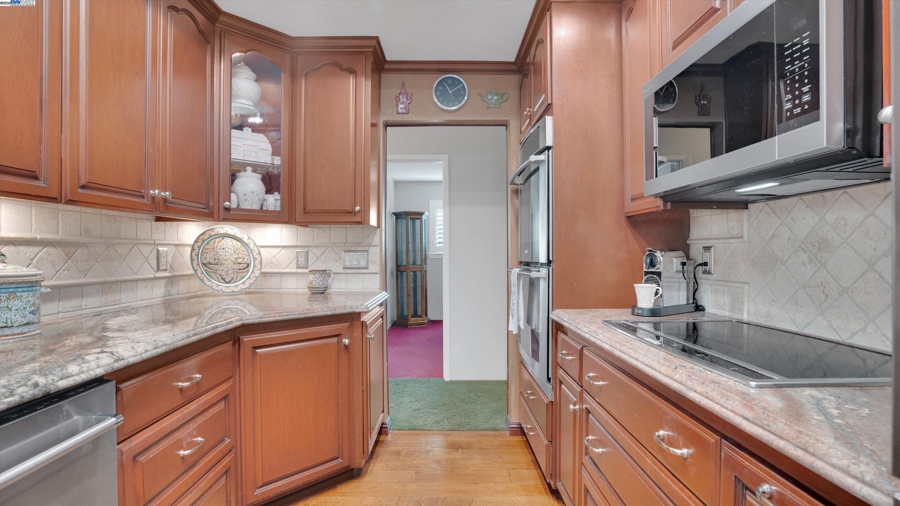 Detail Gallery Image 14 of 41 For 35272 Gawain Court, Fremont,  CA 94536 - 3 Beds | 2 Baths