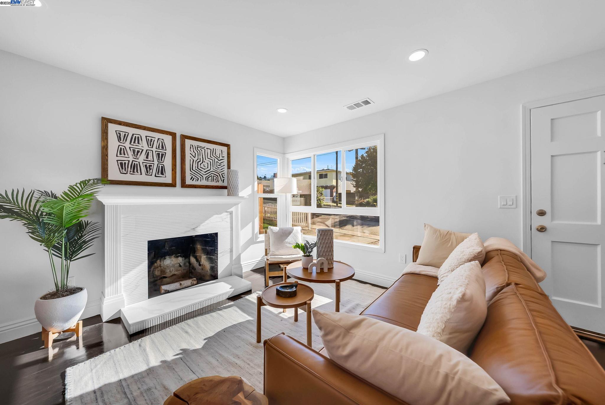 Detail Gallery Image 10 of 59 For 7007 Manila Ave, El Cerrito,  CA 94530 - 3 Beds | 1 Baths