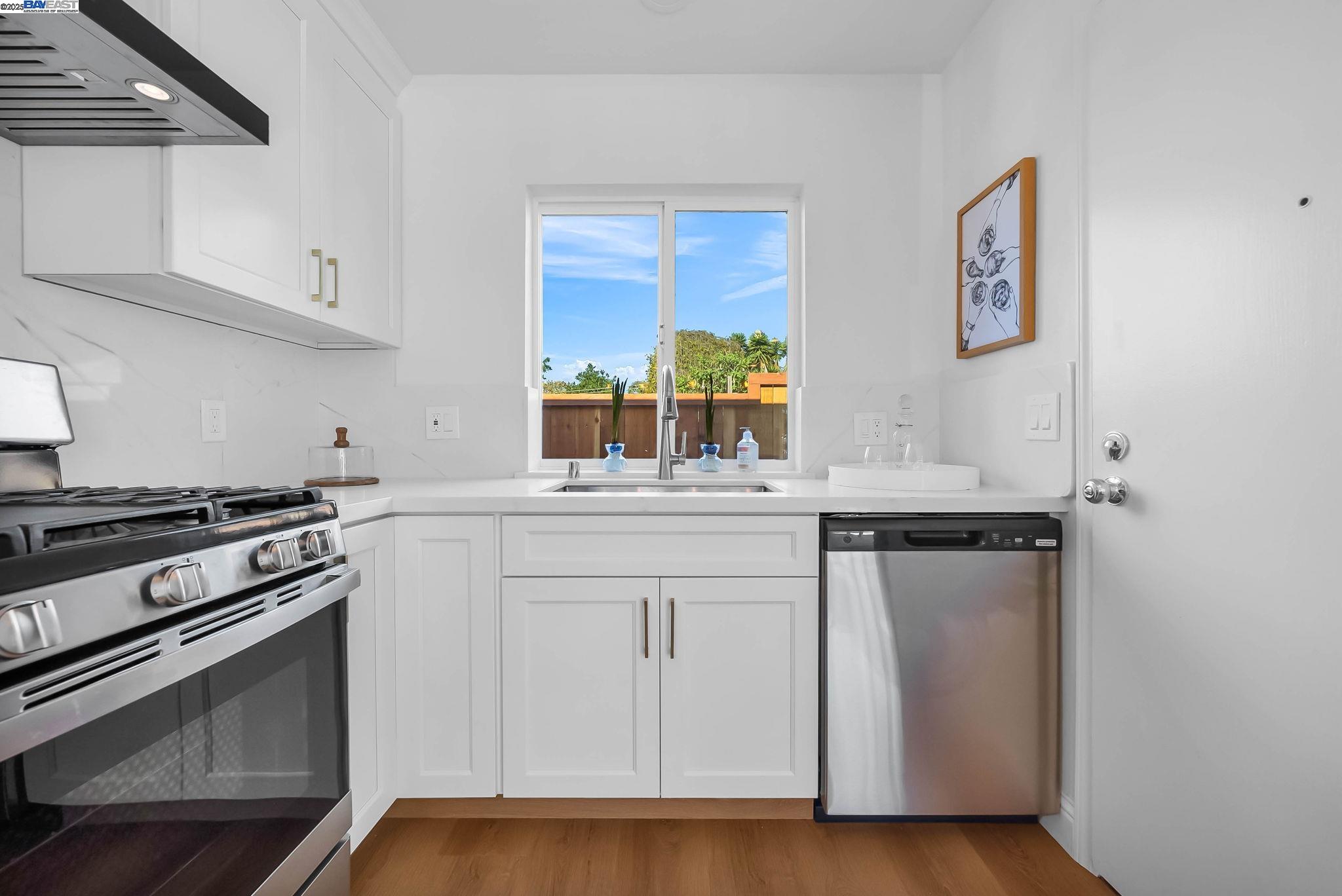 Detail Gallery Image 17 of 59 For 7007 Manila Ave, El Cerrito,  CA 94530 - 3 Beds | 1 Baths