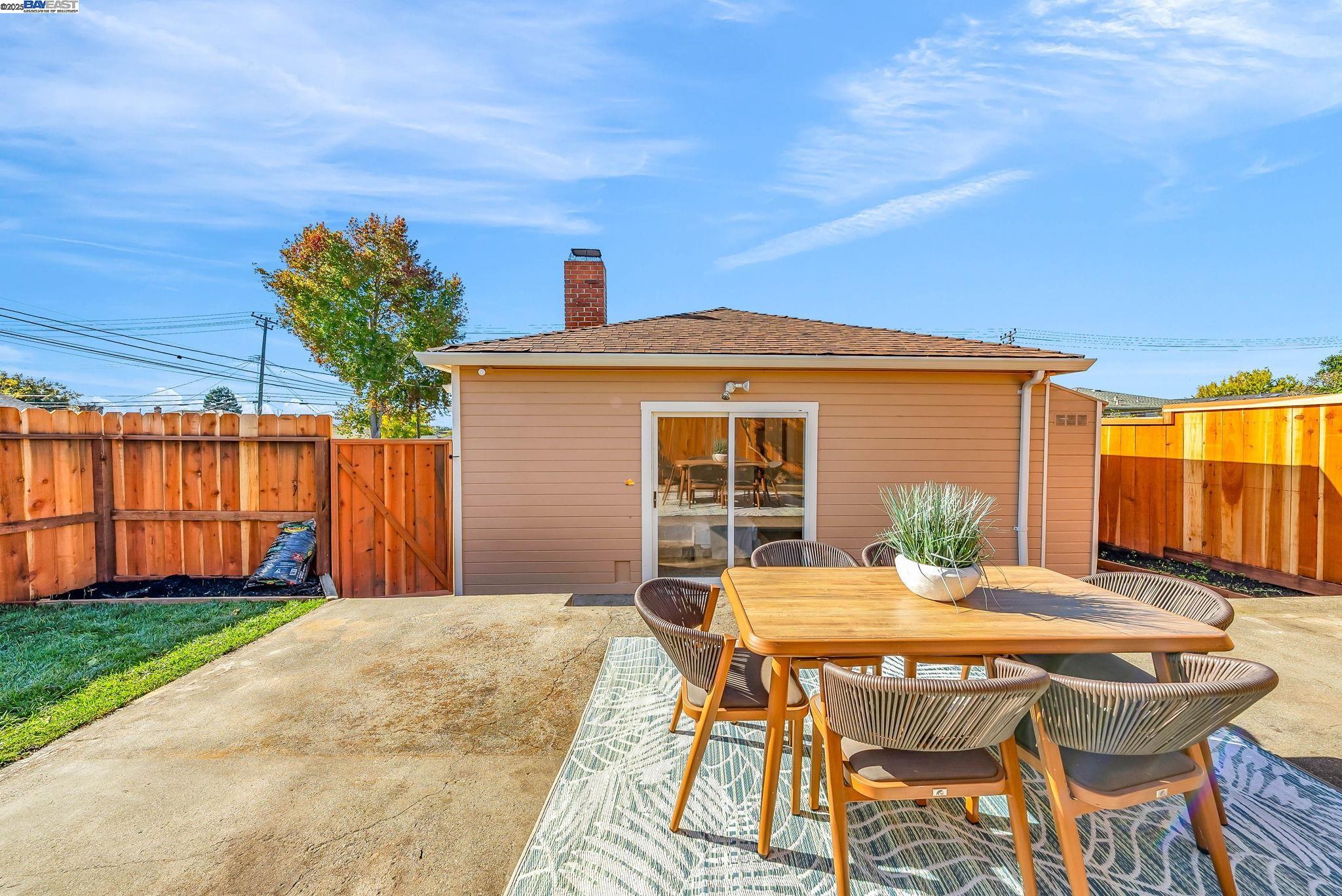 Detail Gallery Image 47 of 59 For 7007 Manila Ave, El Cerrito,  CA 94530 - 3 Beds | 1 Baths