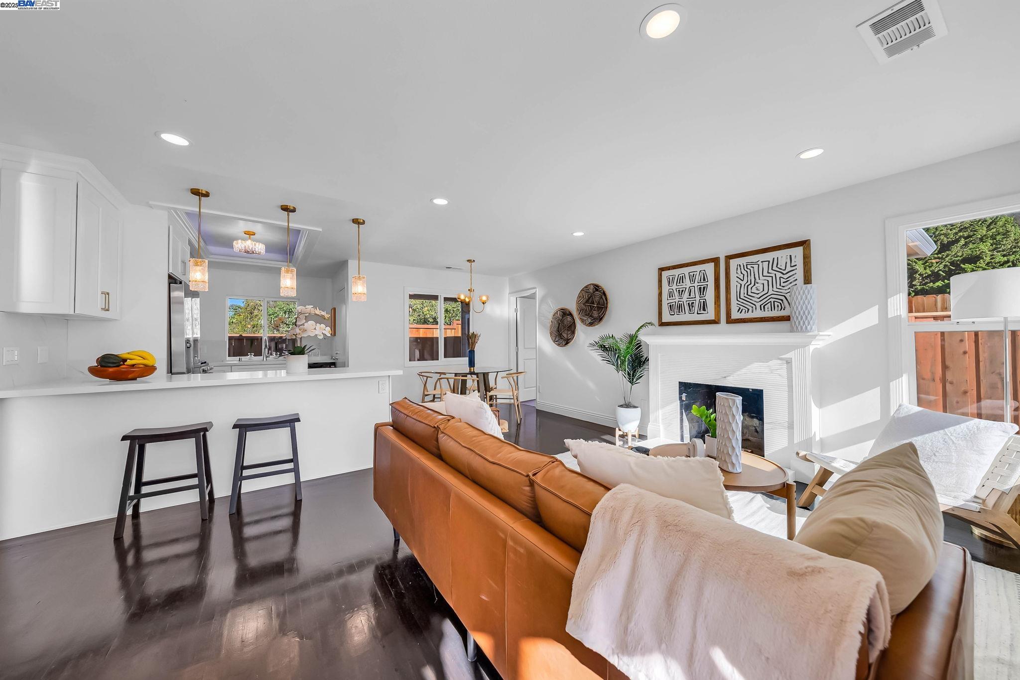 Detail Gallery Image 6 of 59 For 7007 Manila Ave, El Cerrito,  CA 94530 - 3 Beds | 1 Baths