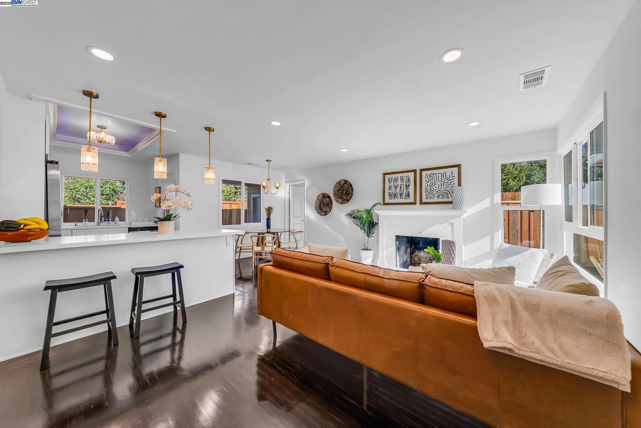 Detail Gallery Image 7 of 59 For 7007 Manila Ave, El Cerrito,  CA 94530 - 3 Beds | 1 Baths