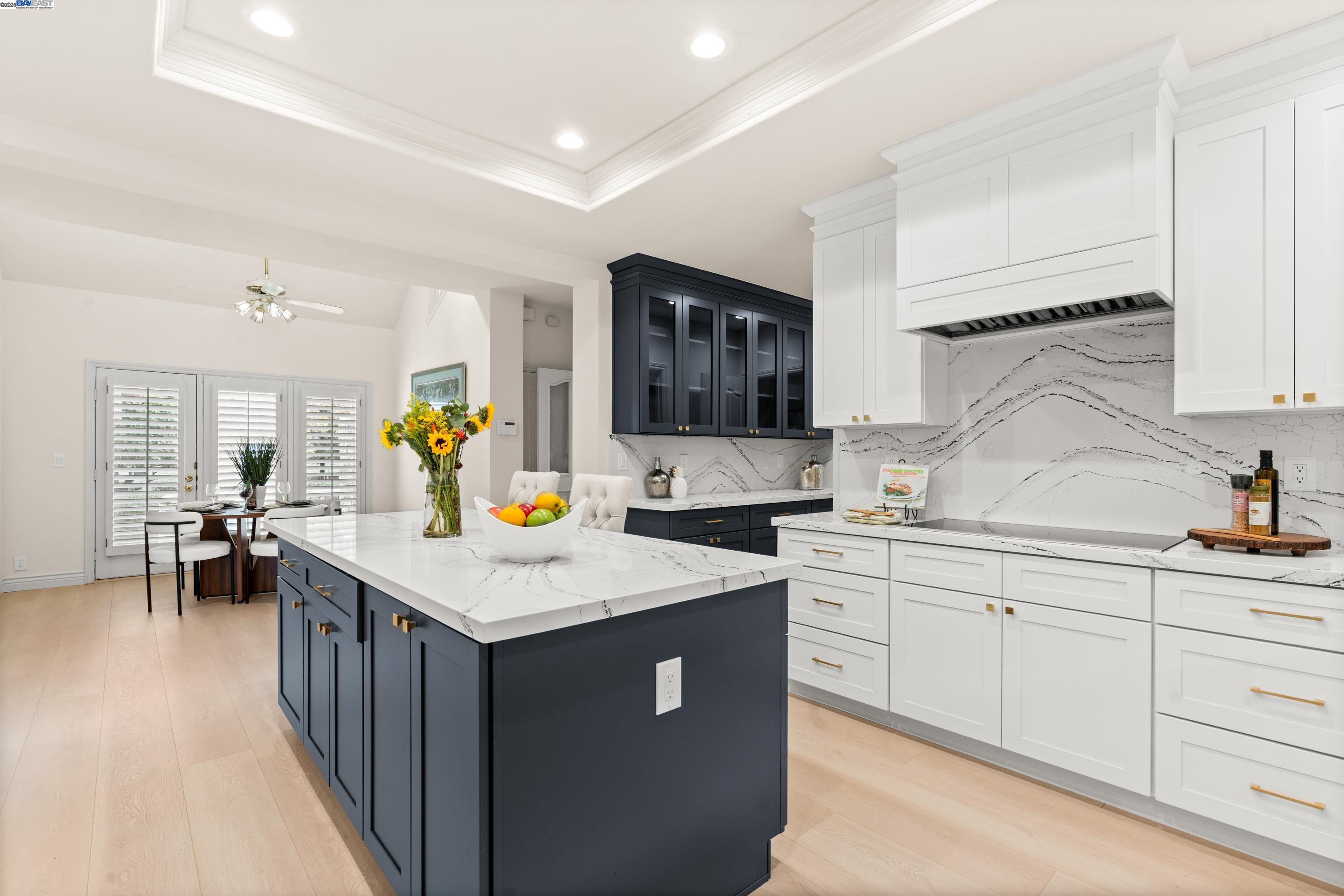 Detail Gallery Image 14 of 41 For 3146 Blackhawk Meadow Dr, Danville,  CA 94506 - 5 Beds | 4 Baths