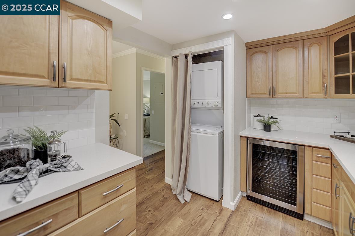 Detail Gallery Image 13 of 54 For 2424 Tice Creek Dr. #2,  Walnut Creek,  CA 94595 - 2 Beds | 2 Baths