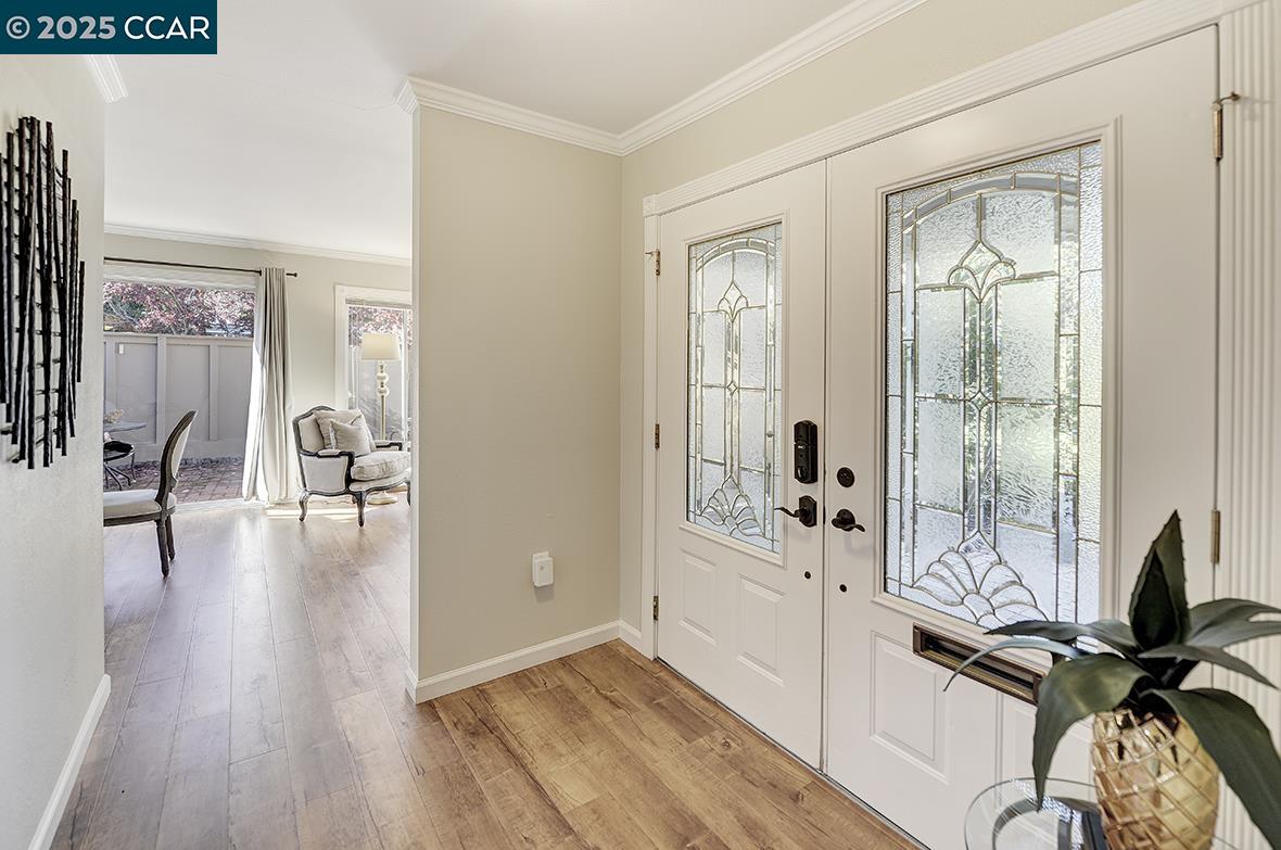 Detail Gallery Image 17 of 54 For 2424 Tice Creek Dr. #2,  Walnut Creek,  CA 94595 - 2 Beds | 2 Baths