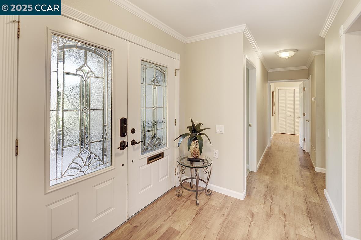 Detail Gallery Image 20 of 54 For 2424 Tice Creek Dr. #2,  Walnut Creek,  CA 94595 - 2 Beds | 2 Baths