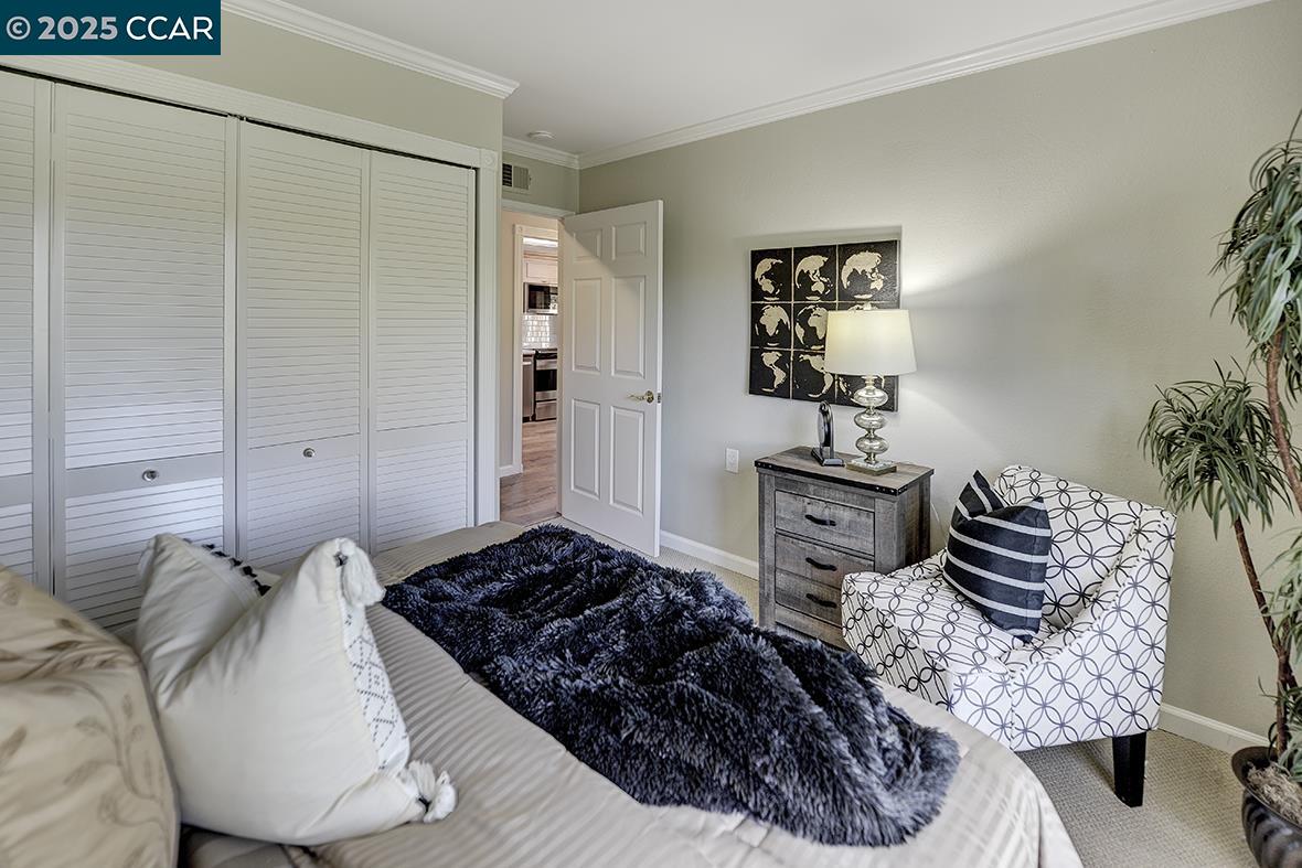 Detail Gallery Image 24 of 54 For 2424 Tice Creek Dr. #2,  Walnut Creek,  CA 94595 - 2 Beds | 2 Baths