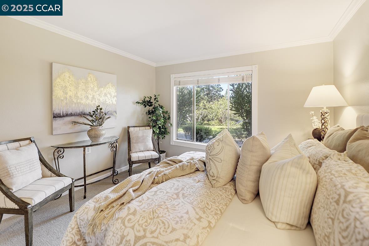 Detail Gallery Image 30 of 54 For 2424 Tice Creek Dr. #2,  Walnut Creek,  CA 94595 - 2 Beds | 2 Baths