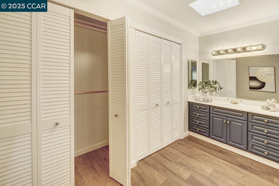 Detail Gallery Image 32 of 54 For 2424 Tice Creek Dr. #2,  Walnut Creek,  CA 94595 - 2 Beds | 2 Baths