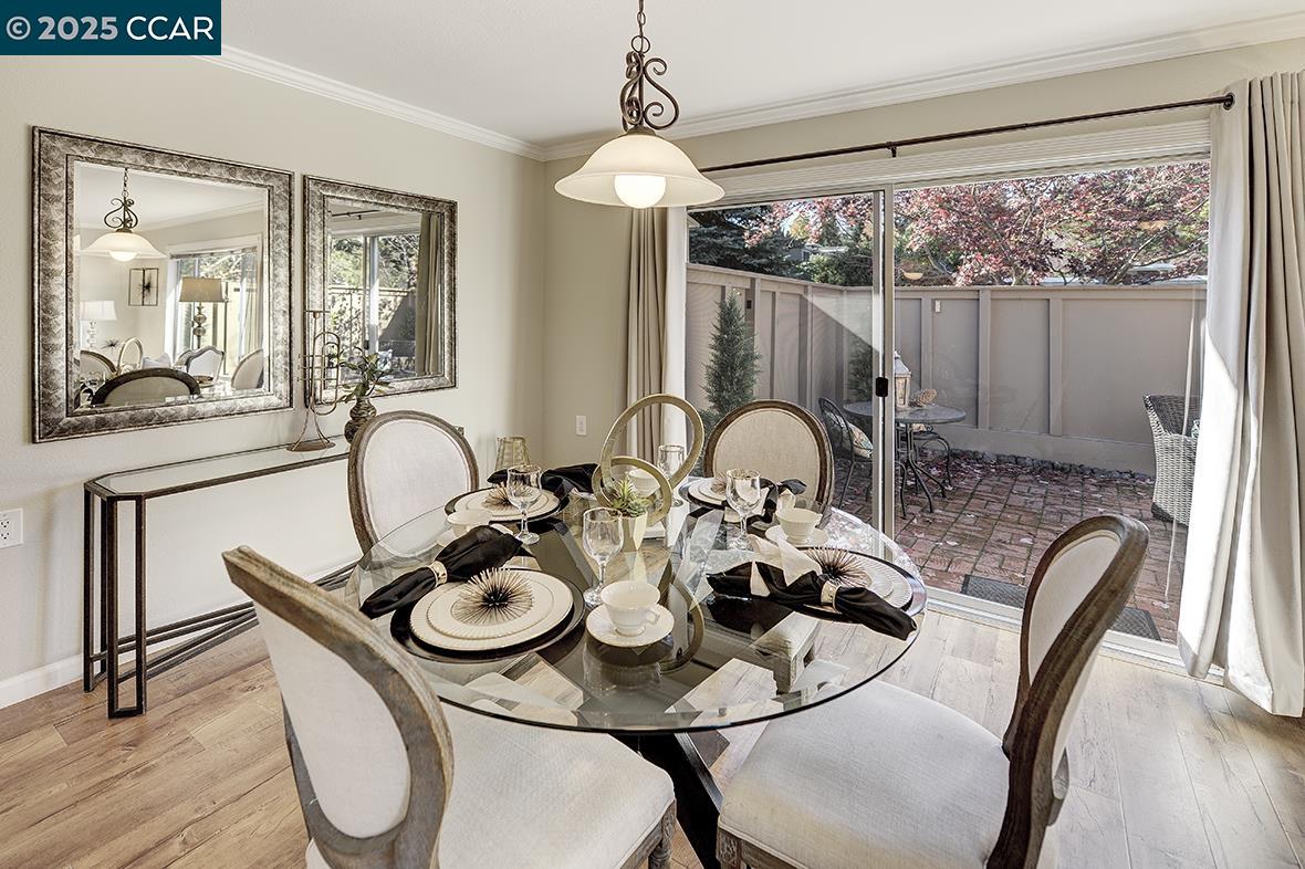 Detail Gallery Image 6 of 54 For 2424 Tice Creek Dr. #2,  Walnut Creek,  CA 94595 - 2 Beds | 2 Baths