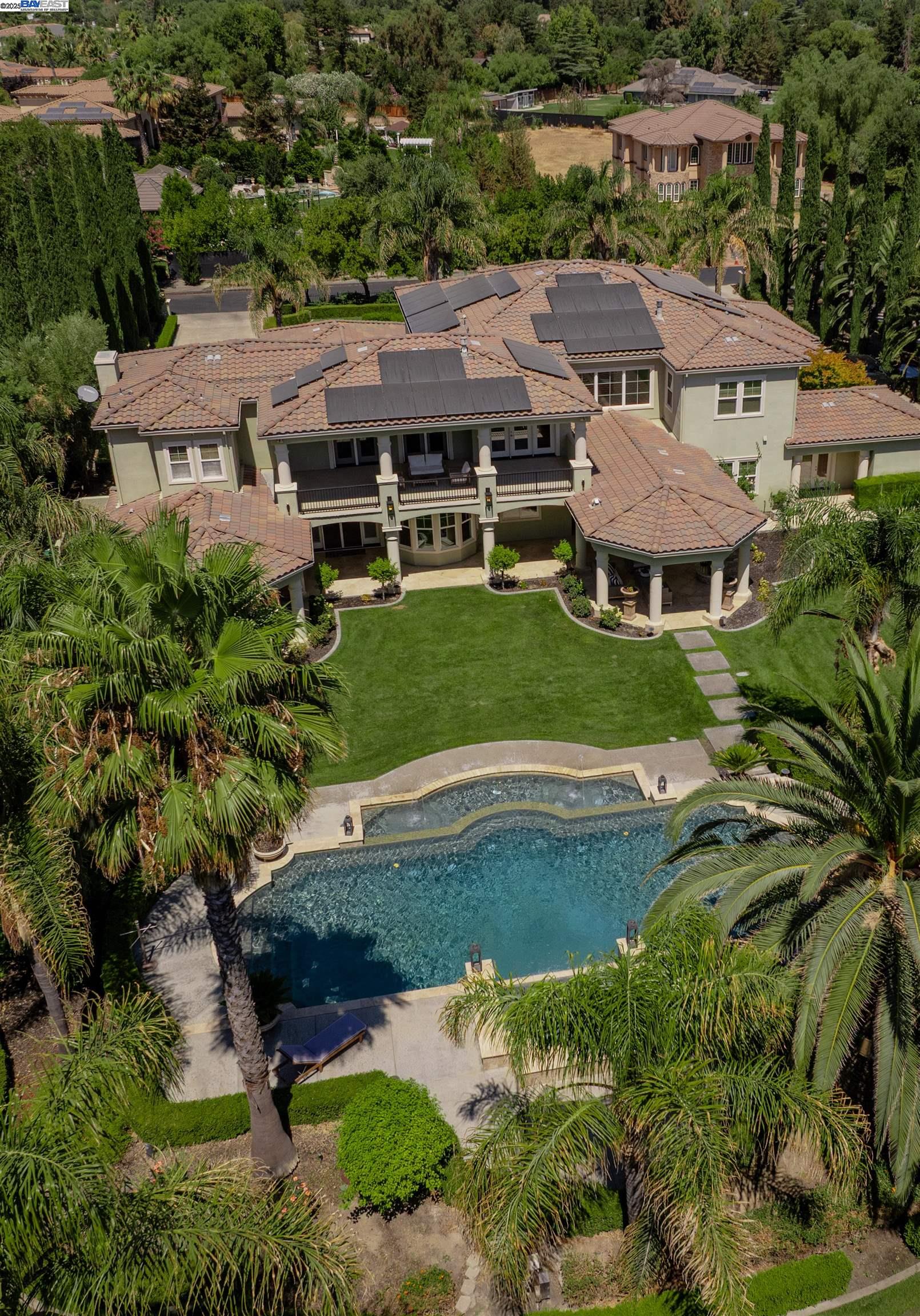 Detail Gallery Image 2 of 23 For Waterwell Way, Tracy,  CA 95304 - 7 Beds | 6/1 Baths