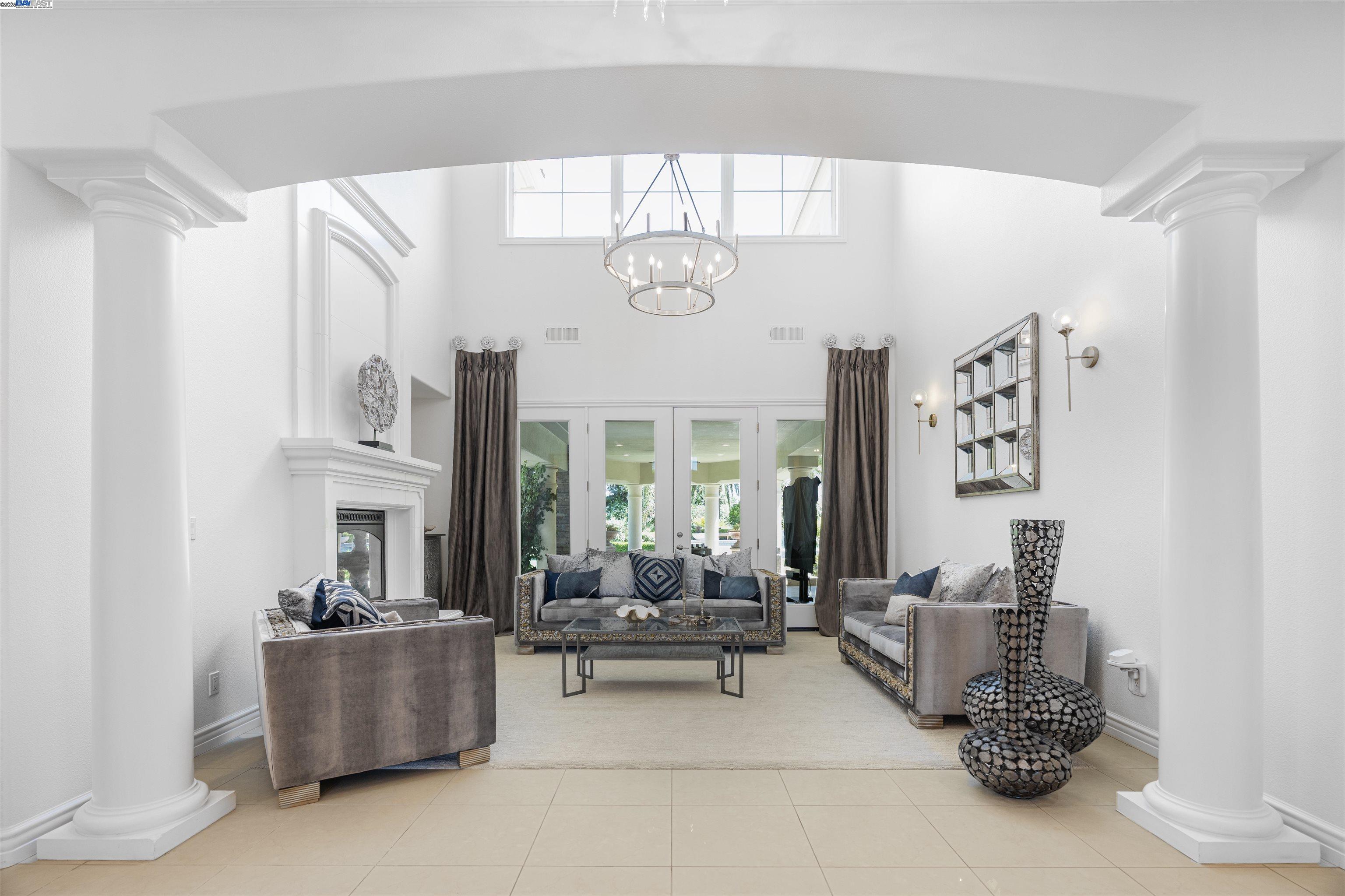 Detail Gallery Image 12 of 23 For Waterwell Way, Tracy,  CA 95304 - 7 Beds | 6/1 Baths