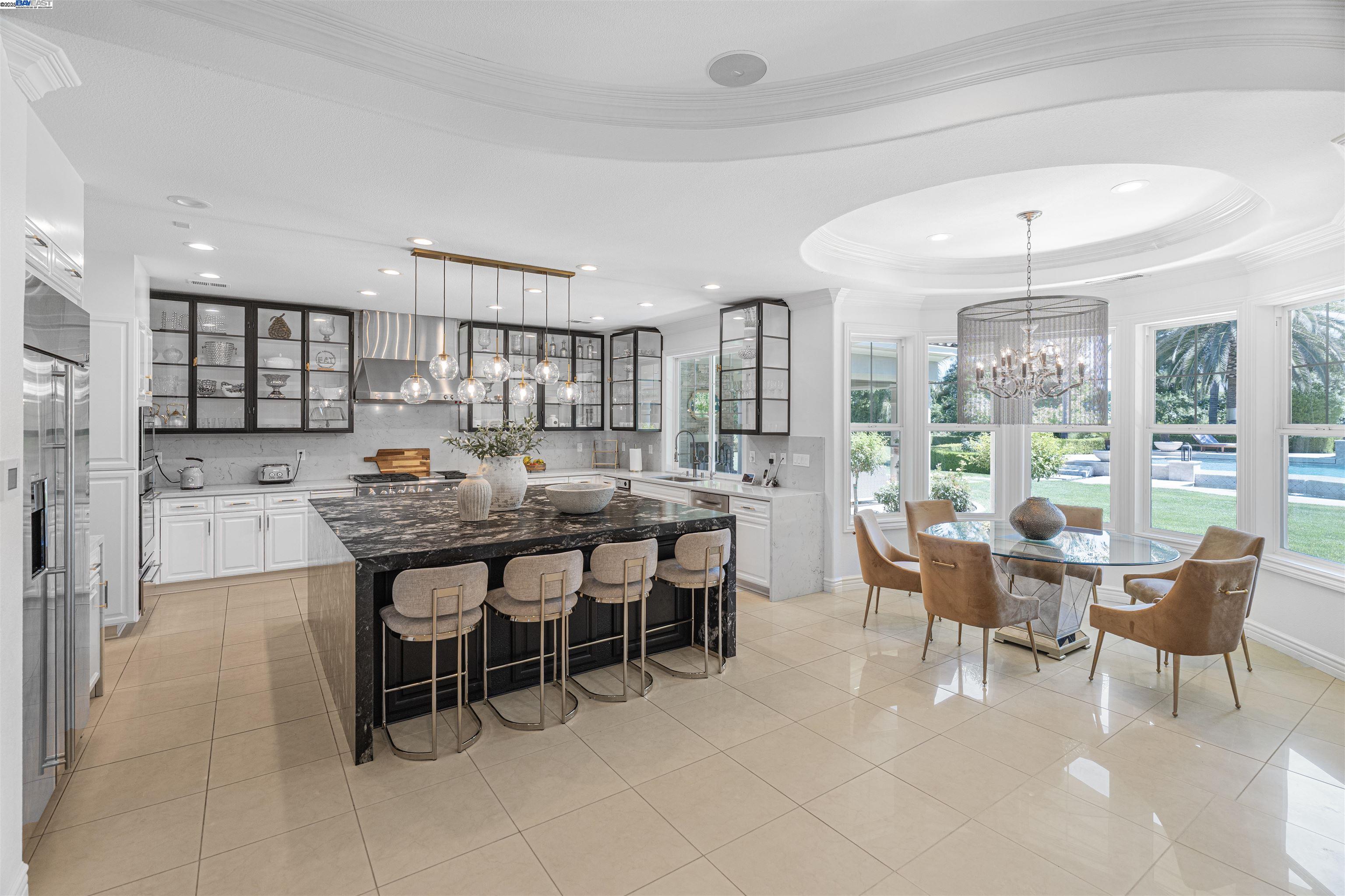 Detail Gallery Image 7 of 23 For Waterwell Way, Tracy,  CA 95304 - 7 Beds | 6/1 Baths