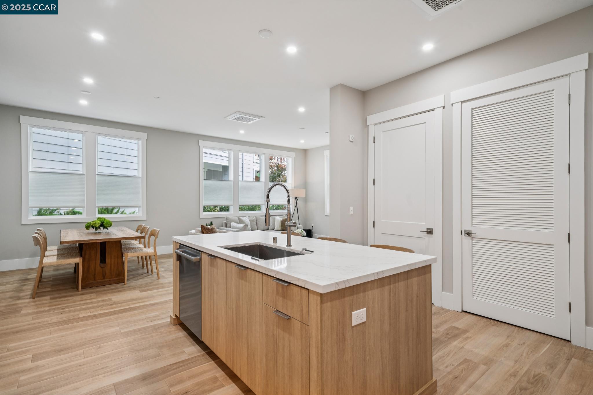 Detail Gallery Image 16 of 28 For 600 Hartz Ave #114,  Danville,  CA 94526 - 2 Beds | 2 Baths