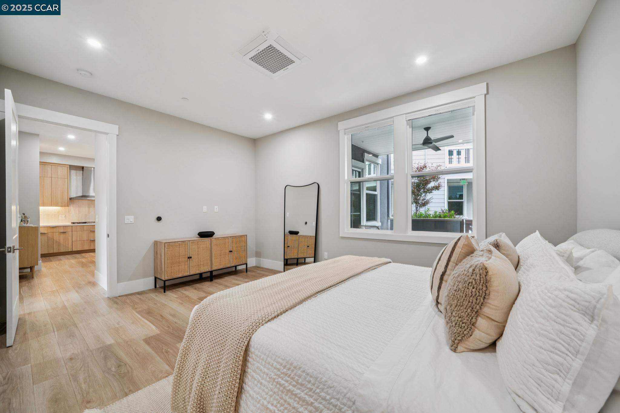 Detail Gallery Image 19 of 28 For 600 Hartz Ave #114,  Danville,  CA 94526 - 2 Beds | 2 Baths