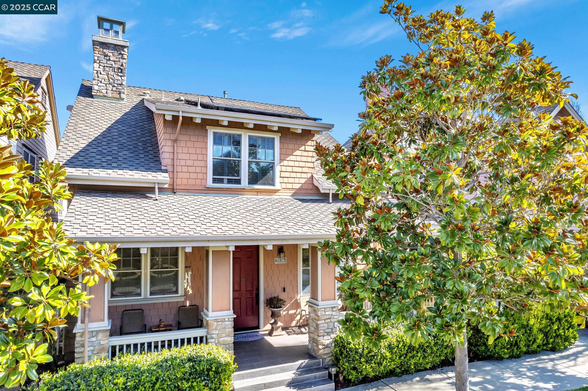 Detail Gallery Image 3 of 60 For 2036 Serra Ln, Hercules,  CA 94547 - 4 Beds | 2/1 Baths