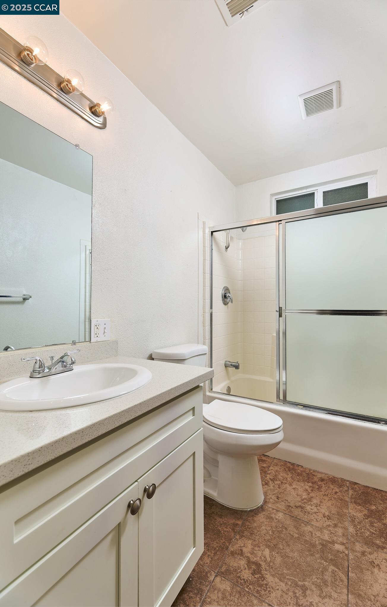 Detail Gallery Image 6 of 20 For 1878 Southwood Dr, Vacaville,  CA 95687 - 3 Beds | 2 Baths