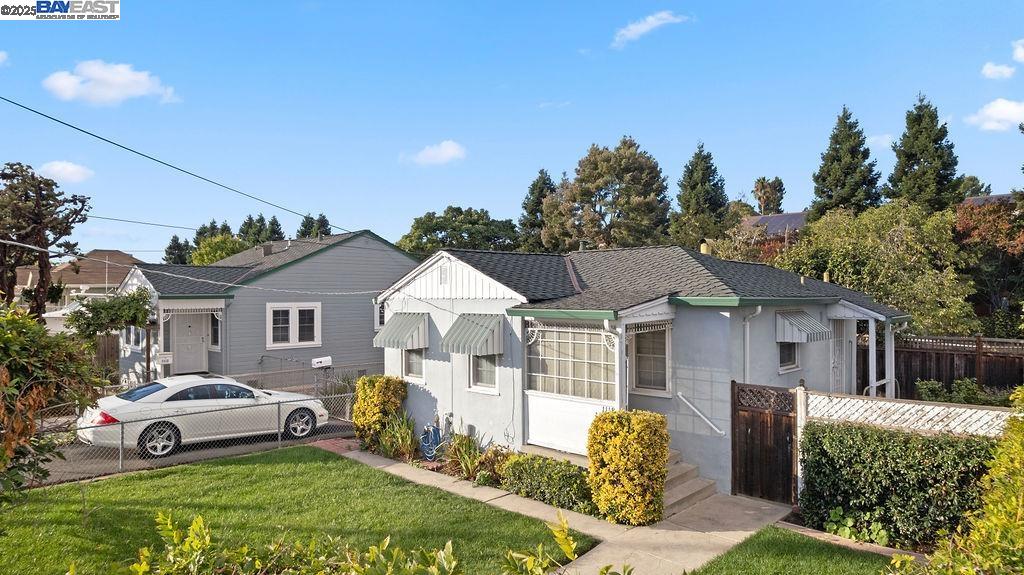 Detail Gallery Image 3 of 8 For 1118 Elgin St, San Lorenzo,  CA 94580 - 1 Beds | 1 Baths