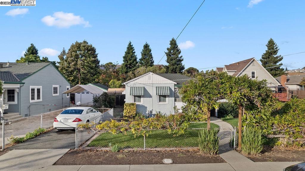 Detail Gallery Image 4 of 8 For 1118 Elgin St, San Lorenzo,  CA 94580 - 1 Beds | 1 Baths